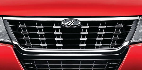 Pratap Bose to design Mahindra XUV900' Mahindra emblem on grille